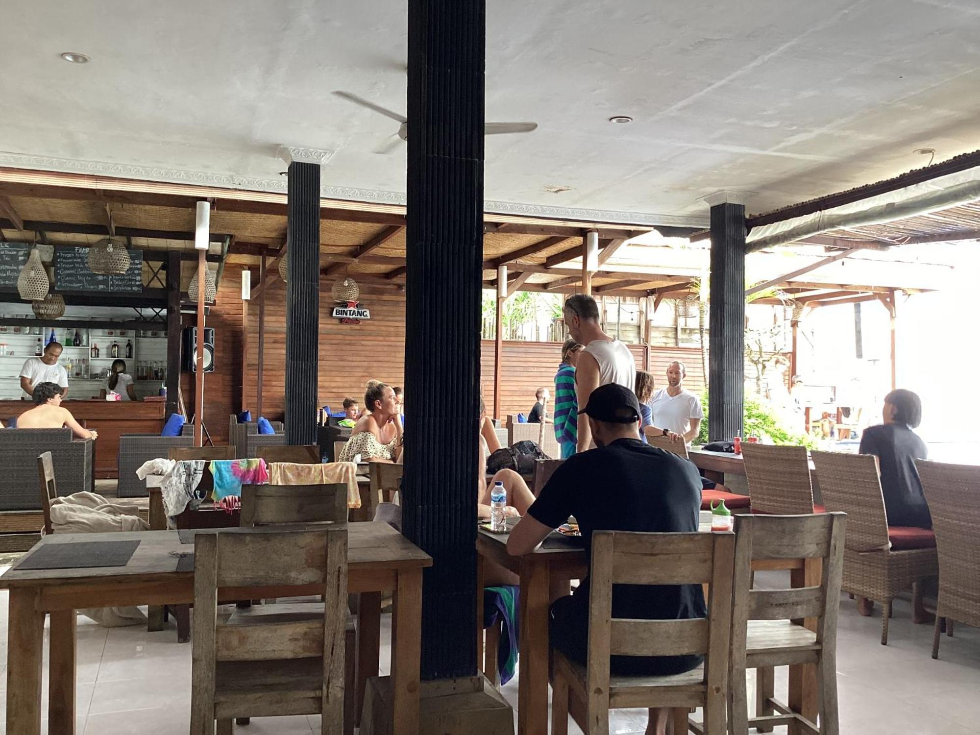 Linda Beach Hotel Nusa Lembongan Exterior foto